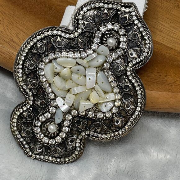 Vintage Cache Belt White Studded Leather Beaded Rhinestone Metal Buckle M - Picture 2 of 14